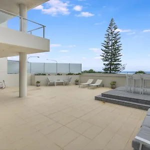 Pure Kirra 3* Gold Coast